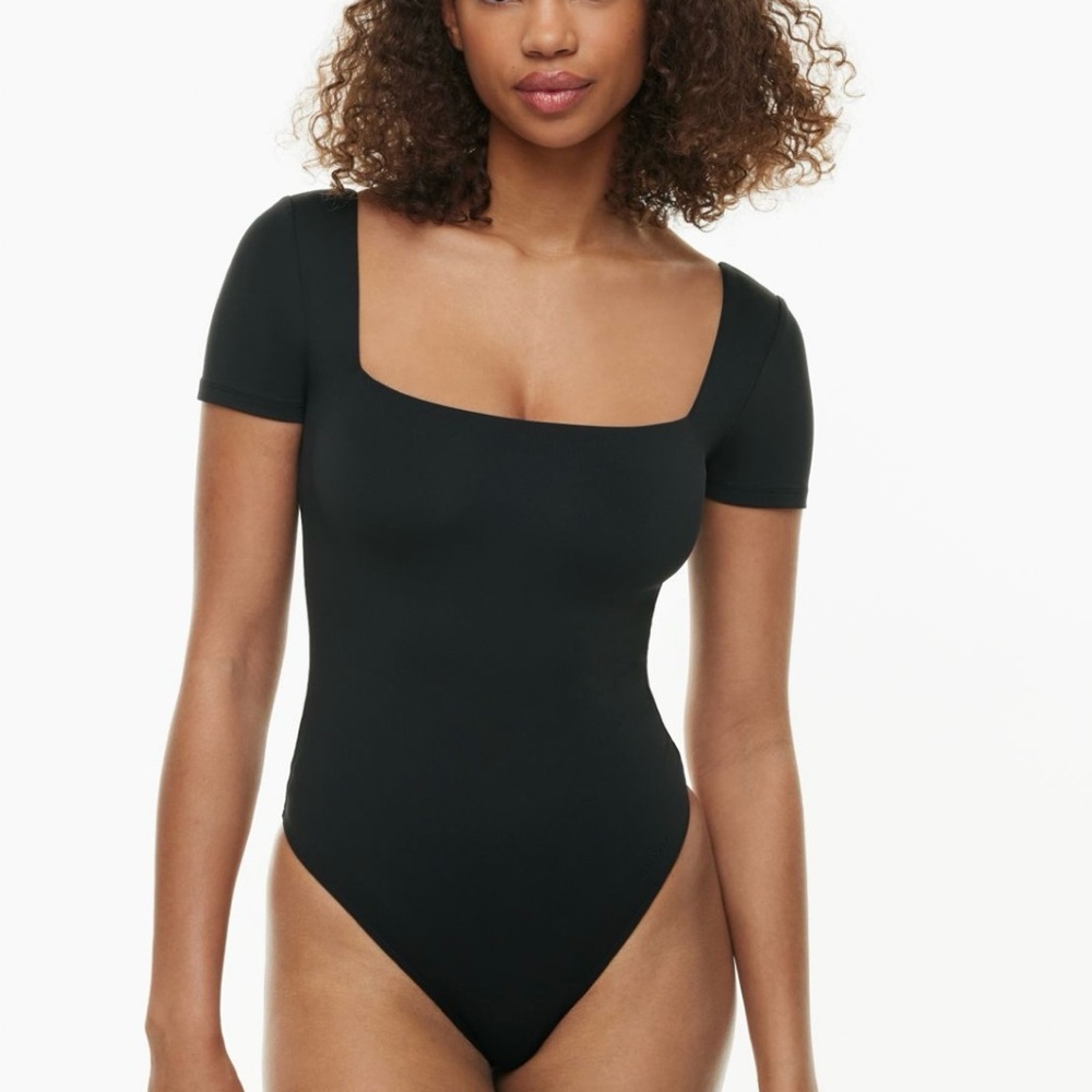 Aritzia black contour square neck bodysuit